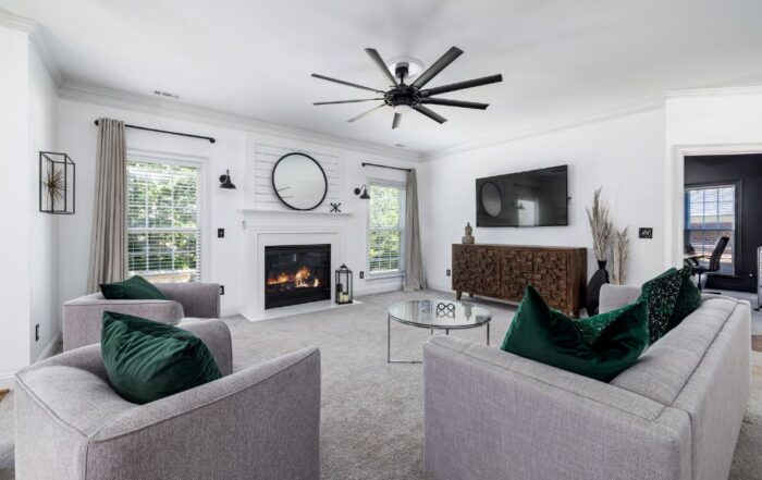 Get essential carpet cleaning tips for minimalist homes with Citrus Bright. Keep your space fresh and clutter-free with our expert advice. Call (480) 689-3509 for professional cleaning services.