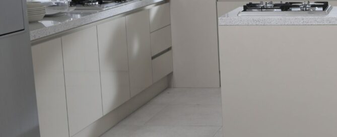 Sparkling clean kitchen tiles' flooring by Citrus Bright. Keep your tiles spotless with expert cleaning tips and eco-friendly solutions. Contact Citrus Bright today for professional tile cleaning services and maintain the beauty of your kitchen!