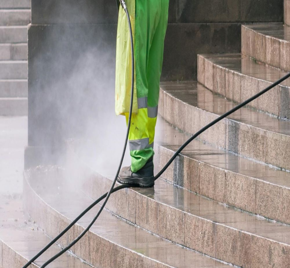 Debunking pressure washing myths with Citrus Bright. Call (480) 689-3509 for expert cleaning services that protect your property.